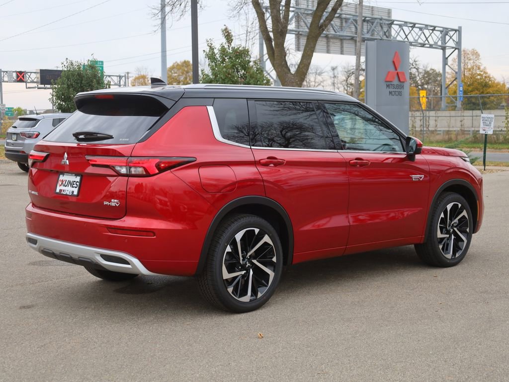 New 2025 Mitsubishi Outlander SEL image 8
