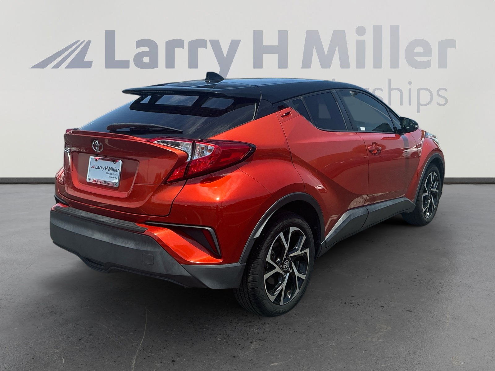 Certified 2020 Toyota C-HR XLE FWD image 5
