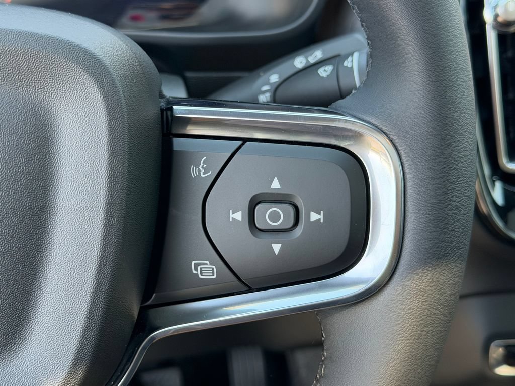 Certified 2023 Volvo C40 P8 Recharge Ultimate AWD/4WD image 27