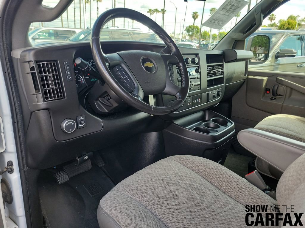 Used 2020 Chevrolet Express 3500 LS RWD image 16