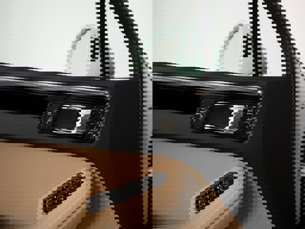 New 2026 Porsche Macan image 15