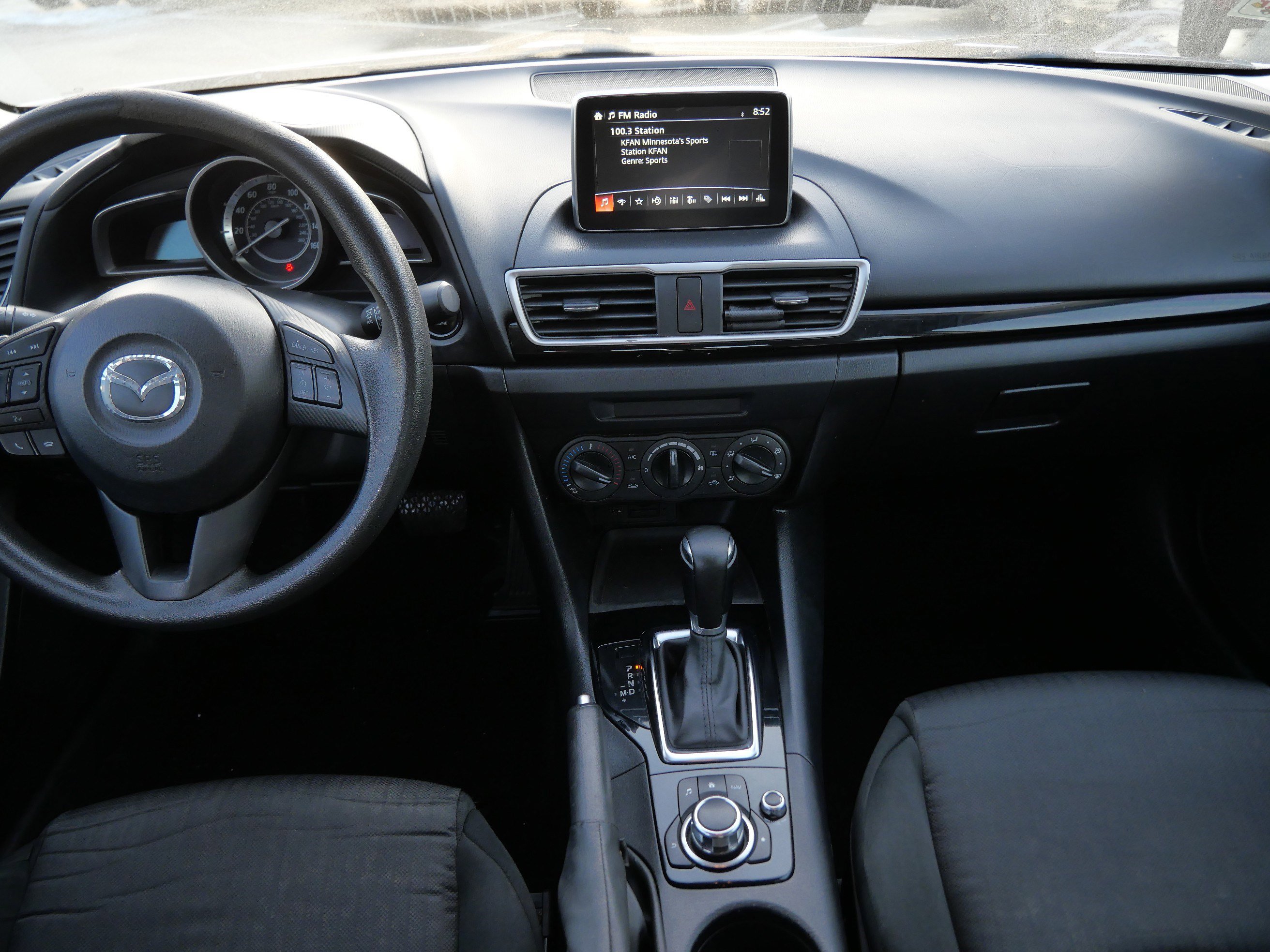 Used 2015 MAZDA MAZDA3 i Sport image 10