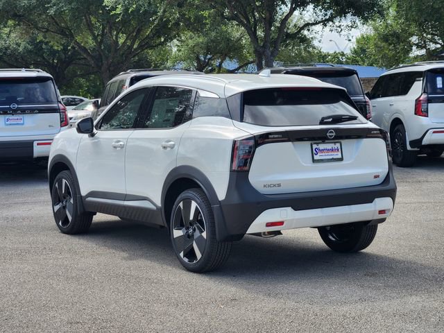 New 2025 Nissan Kicks SR image 4