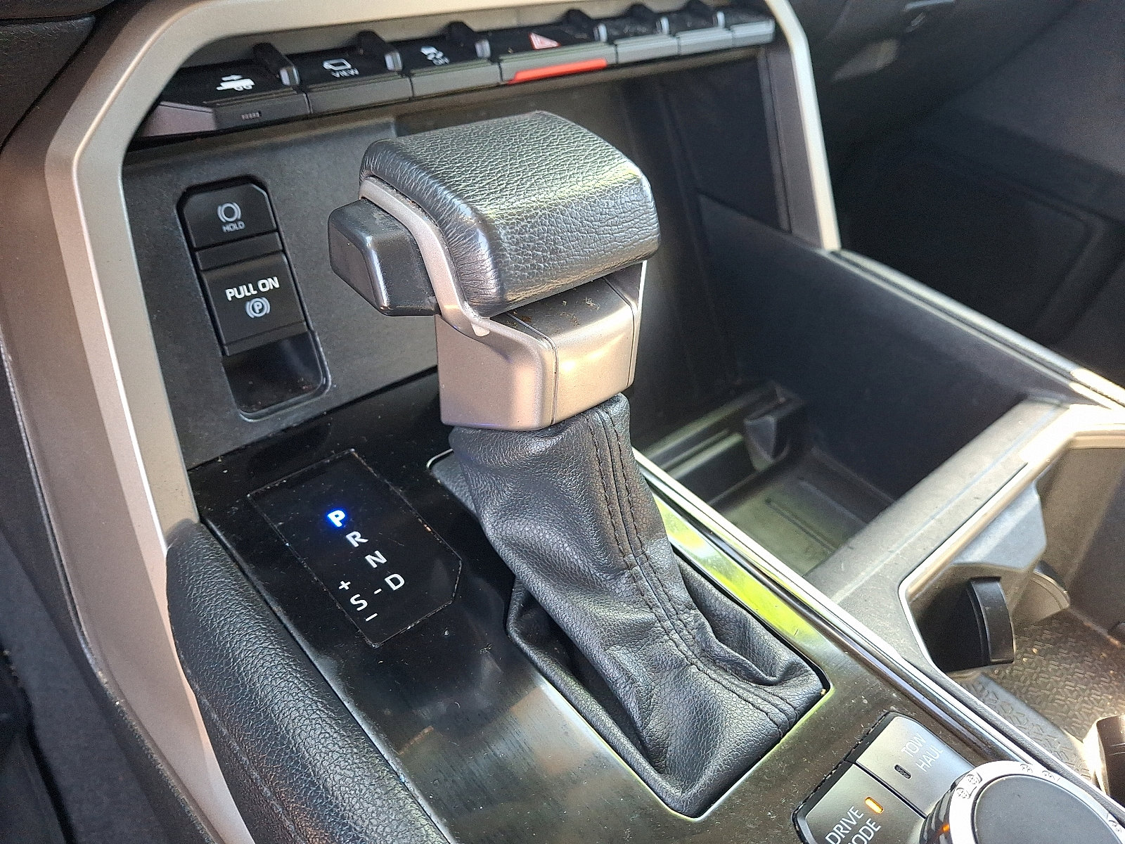 Used 2024 Toyota Tundra Limited image 15