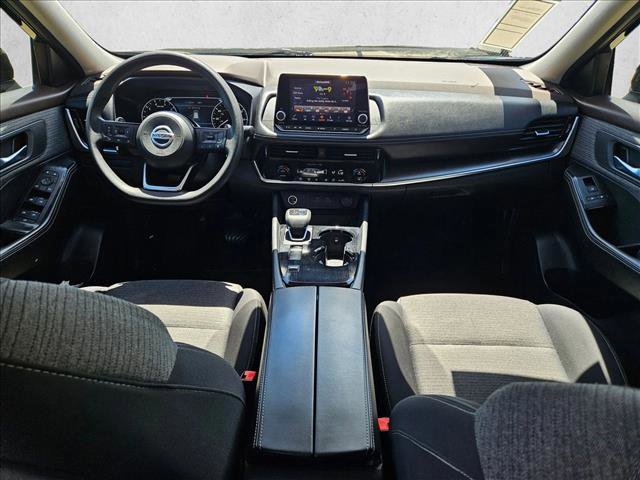 Used 2021 Nissan Rogue SV FWD image 17