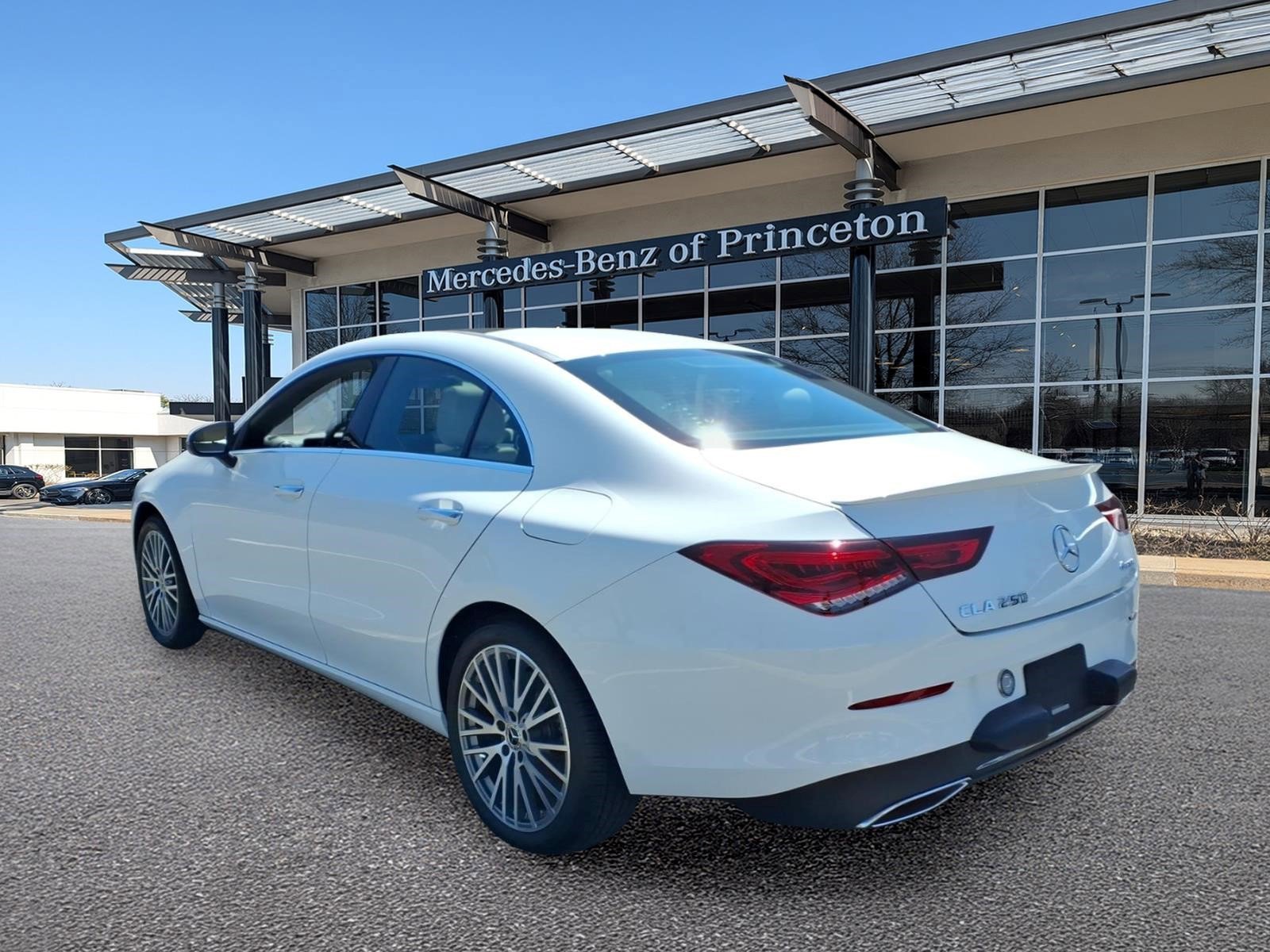 Certified 2022 Mercedes-Benz CLA 250 4MATIC image 5
