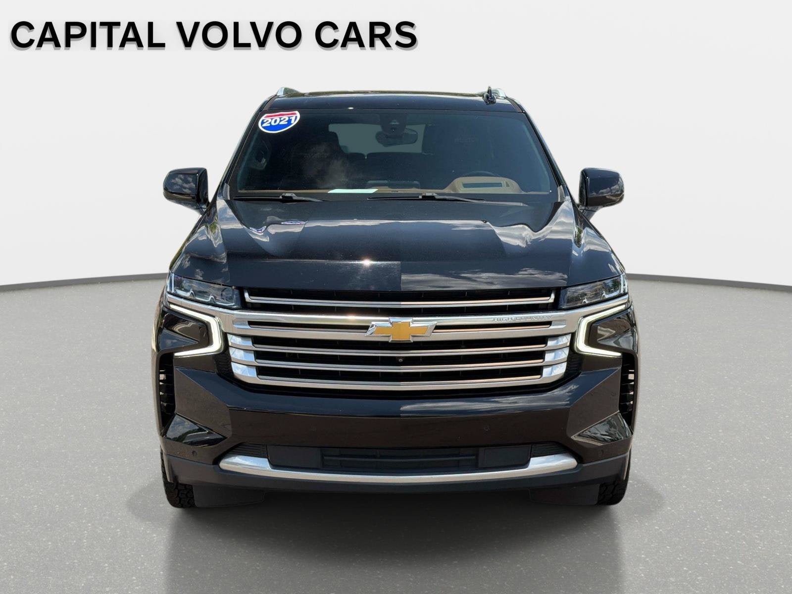Used 2021 Chevrolet Suburban High Country w/ Premium Package RWD image 2