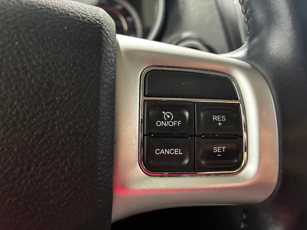 Used 2020 Dodge Journey SE w/ SE Popular Equipment Group FWD image 18
