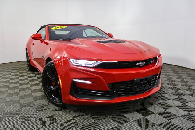 Used 2023 Chevrolet Camaro SS image 3