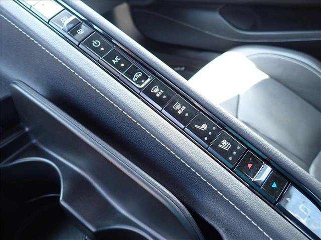 Used 2025 Chevrolet Corvette Stingray Preferred Conv w/ 2LT RWD image 19