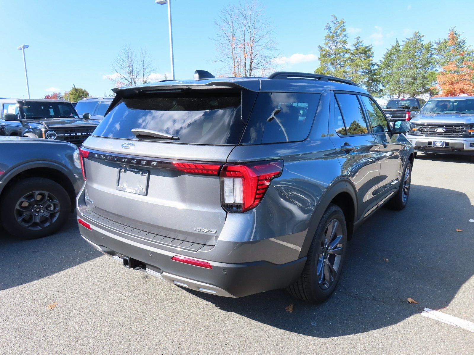 New 2026 Ford Explorer Active w/ Active Comfort Package image 4