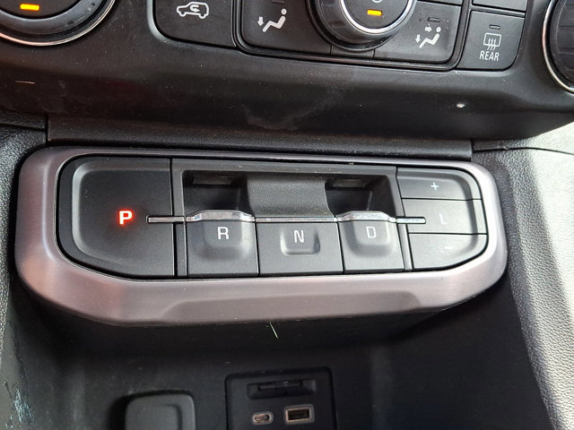 Used 2022 GMC Acadia AT4 w/ Technology Package AWD/4WD image 18