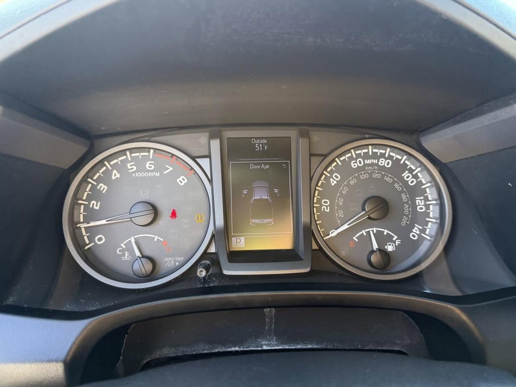 Used 2019 Toyota Tacoma TRD Off-Road w/ Technology Package image 19