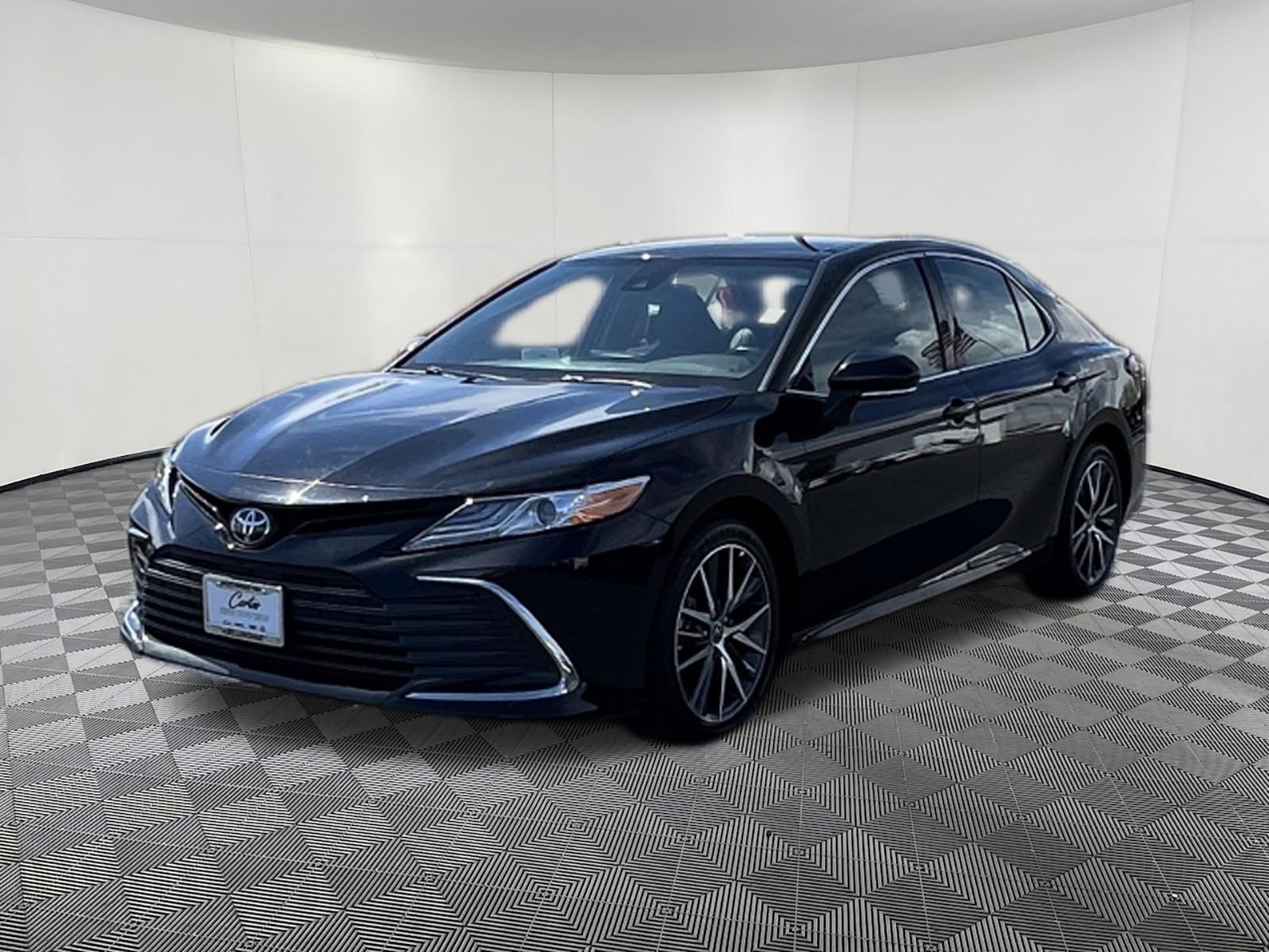 Used 2023 Toyota Camry XLE w/ Cold Weather Package AWD/4WD image 3