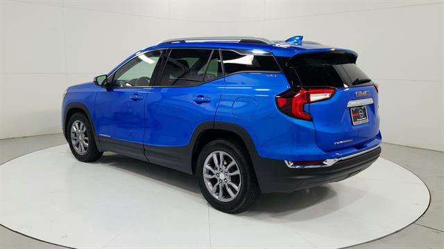Used 2024 GMC Terrain SLT image 6