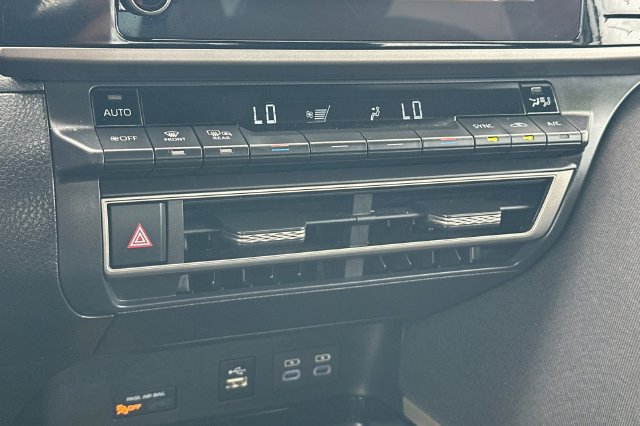 Certified 2025 Toyota Camry LE FWD image 24