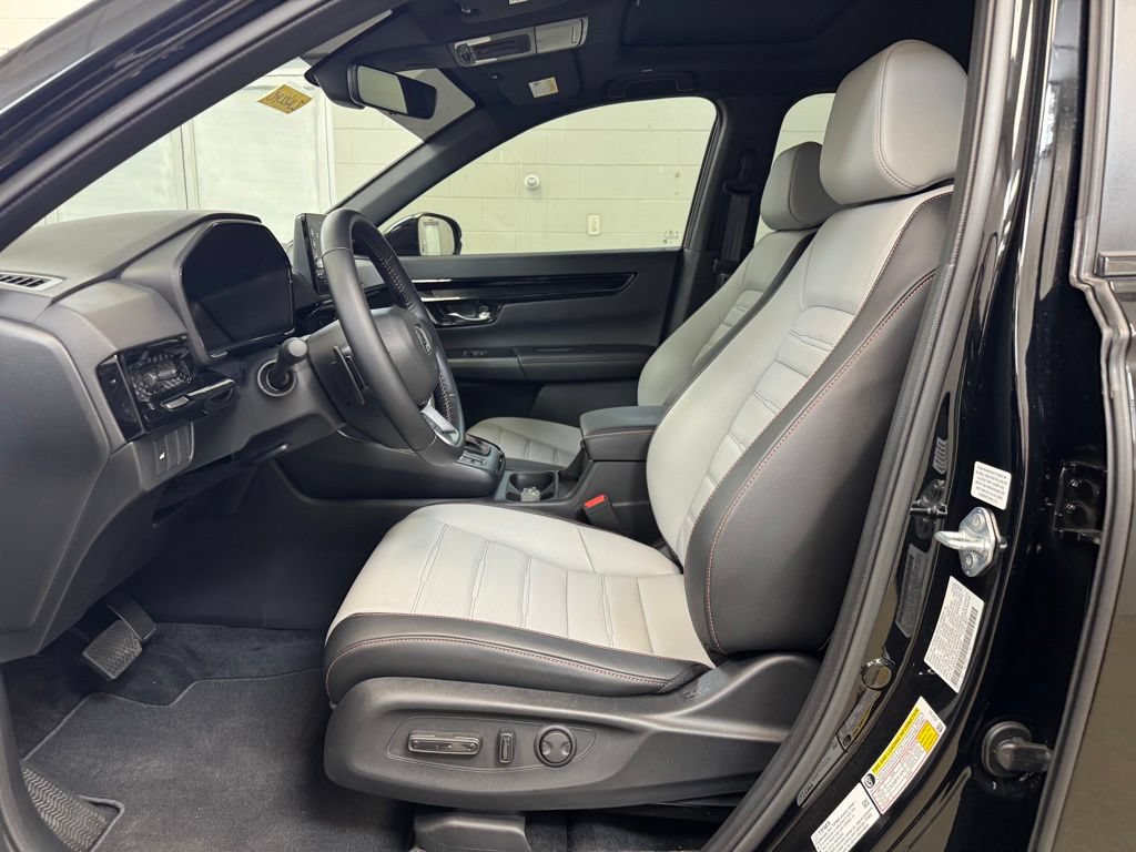 Used 2026 Honda CR-V Sport Touring image 13
