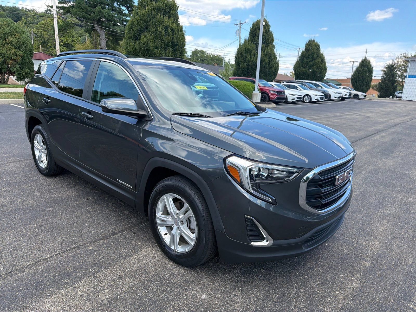 Used 2021 GMC Terrain SLE w/ Driver Convenience Package FWD image 7
