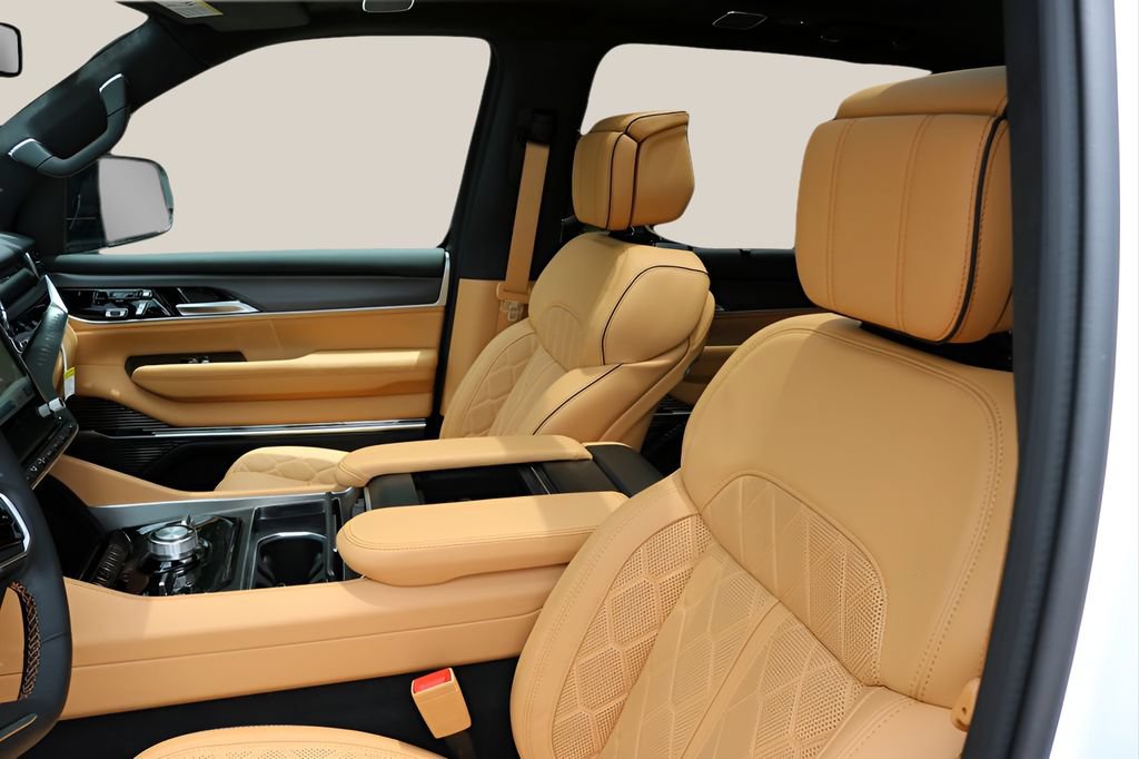 New 2026 Jeep Grand Wagoneer Summit AWD/4WD image 13