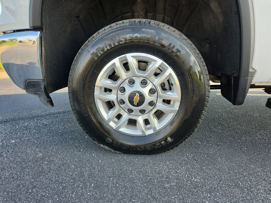 Used 2025 Chevrolet Silverado 2500 LT w/ Convenience Package image 30