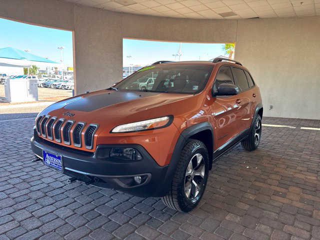 Used 2016 Jeep Cherokee Trailhawk w/ Comfort/Convenience Group AWD/4WD image 1