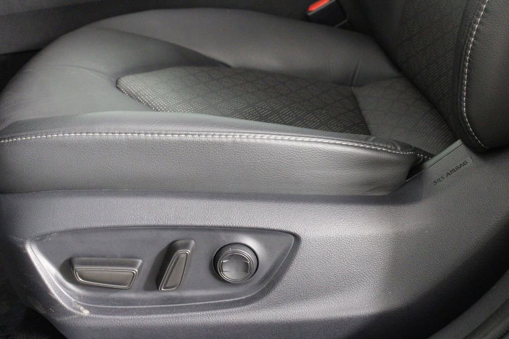 Used 2024 Toyota Camry XSE image 19