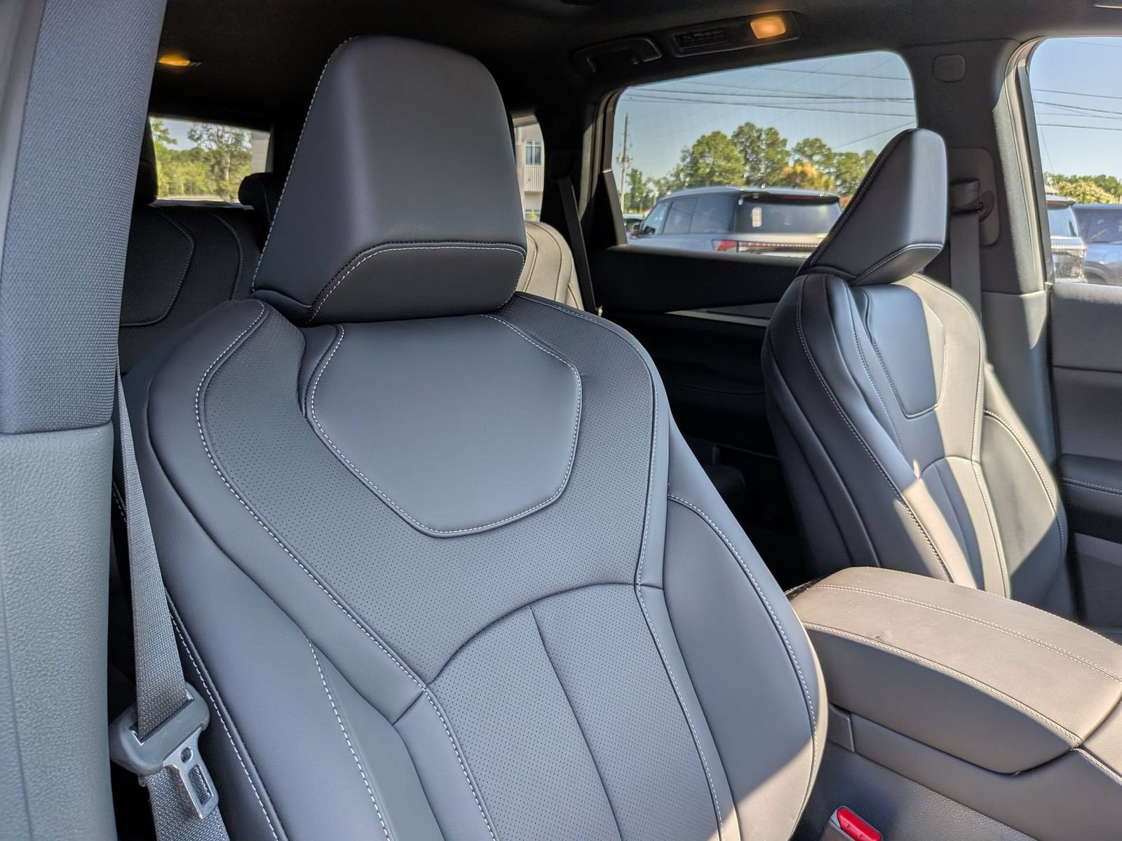 New 2027 INFINITI QX60 Sport w/ Dark Cargo Package AWD/4WD image 38
