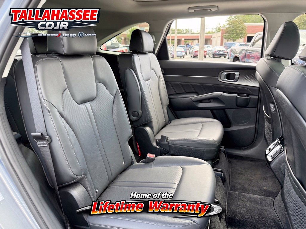 Used 2025 Kia Sorento SX FWD image 32