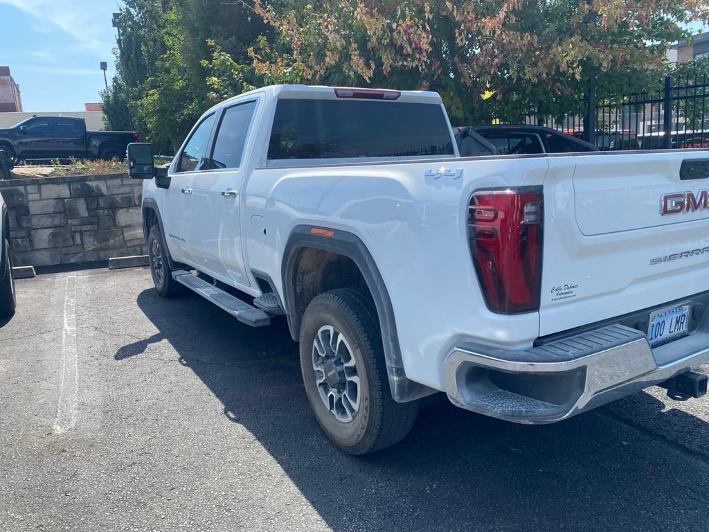 Used 2025 GMC Sierra 2500 SLT AWD/4WD image 17