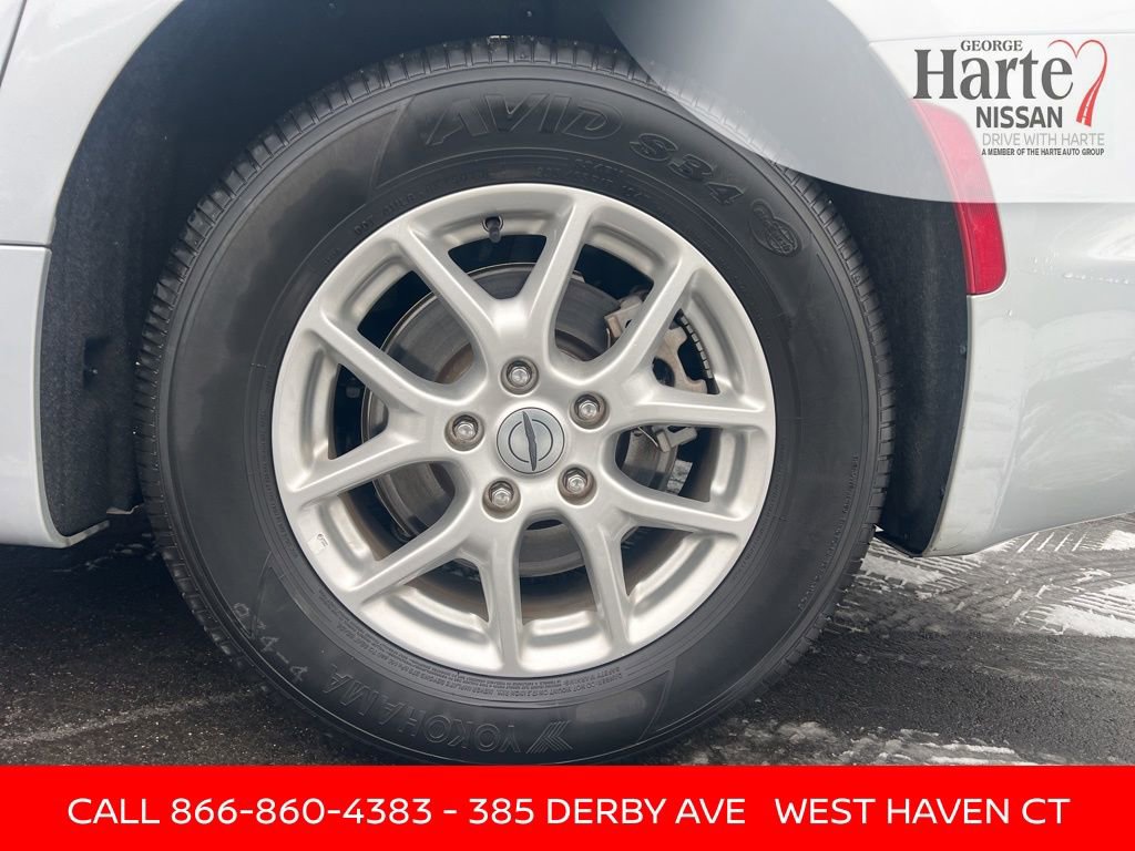 Used 2024 Chrysler Pacifica Touring-L image 54