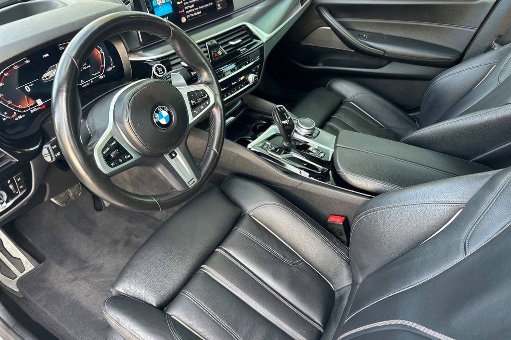 Used 2022 BMW 540i xDrive w/ M Sport Package AWD/4WD image 9