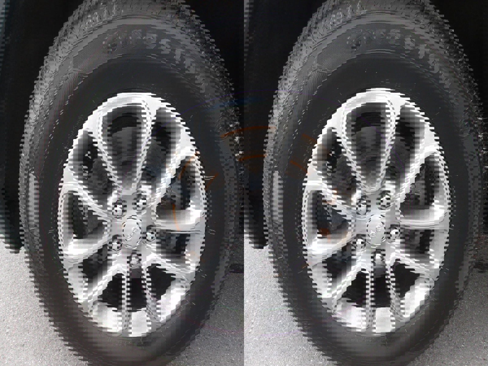 Used 2014 Jeep Grand Cherokee Limited w/ Trailer Tow Group IV image 30