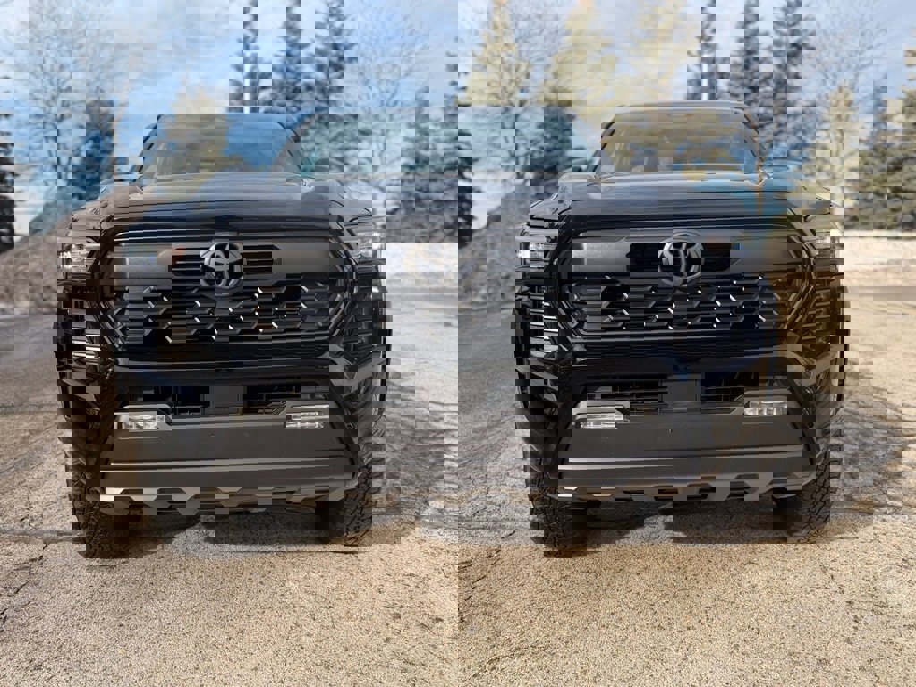 Used 2024 Toyota Tacoma TRD Off-Road image 2