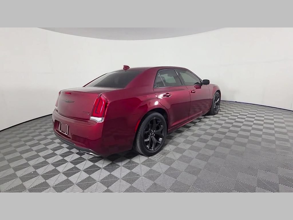 Used 2023 Chrysler 300 Touring L w/ Comfort Group RWD image 39