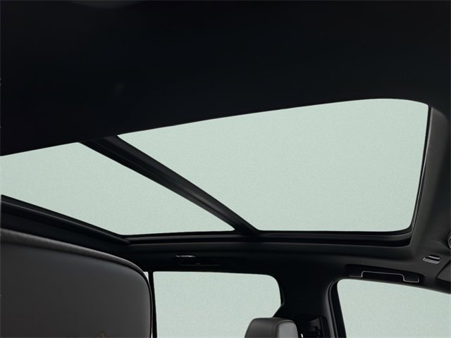 Used 2022 Chevrolet Suburban High Country image 17