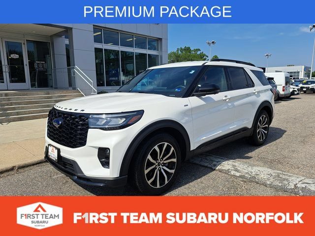 Used 2025 Ford Explorer ST-Line w/ Premium Package RWD image 1