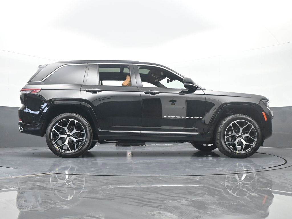 New 2025 Jeep Grand Cherokee Summit image 65