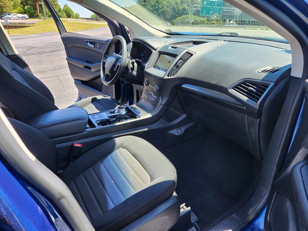 Used 2020 Ford Edge SE AWD/4WD image 13