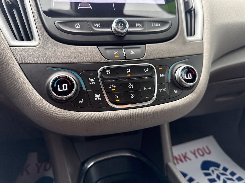 Used 2024 Chevrolet Malibu LT FWD image 24