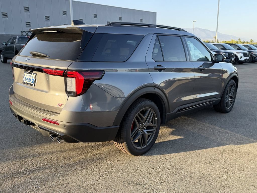 New 2026 Ford Explorer ST w/ Sun And Sound Package AWD/4WD image 8