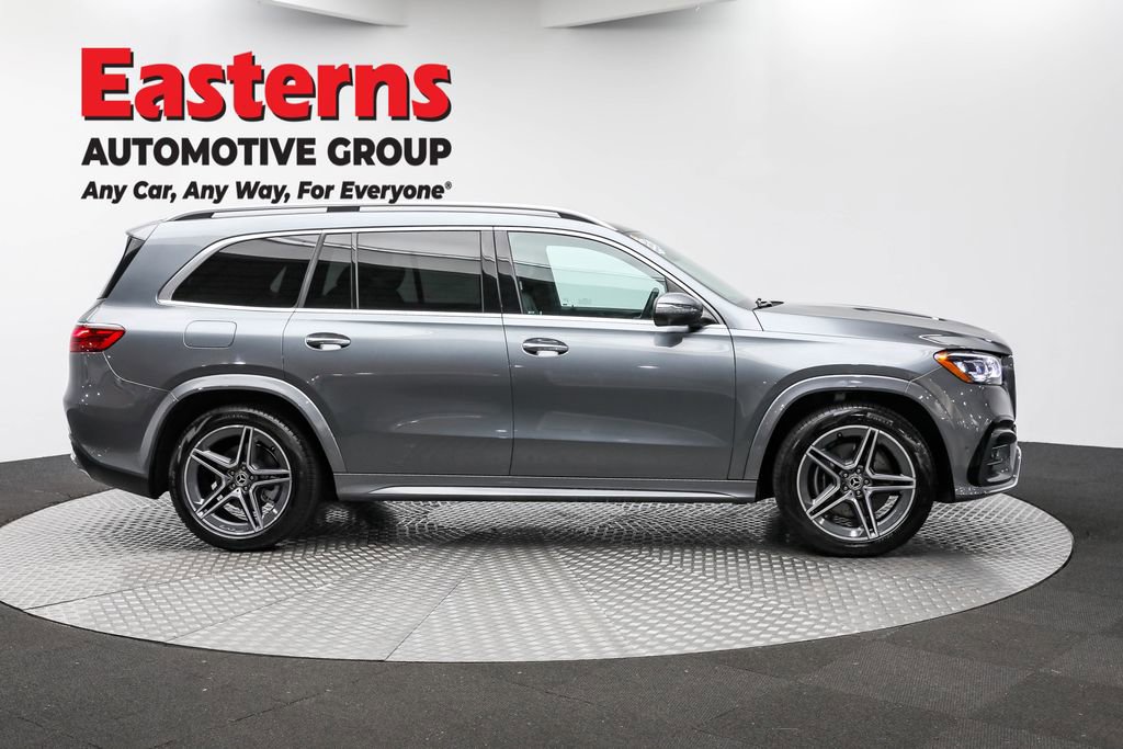 Used 2024 Mercedes-Benz GLS 450 4MATIC w/ AMG Line Exterior image 4