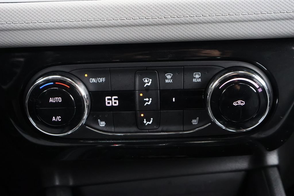 Used 2024 Chevrolet TrailBlazer LT w/ Convenience Package AWD/4WD image 20