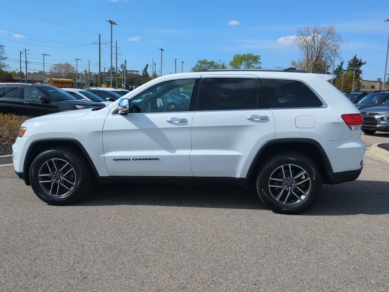 Used 2019 Jeep Grand Cherokee Limited AWD/4WD image 5