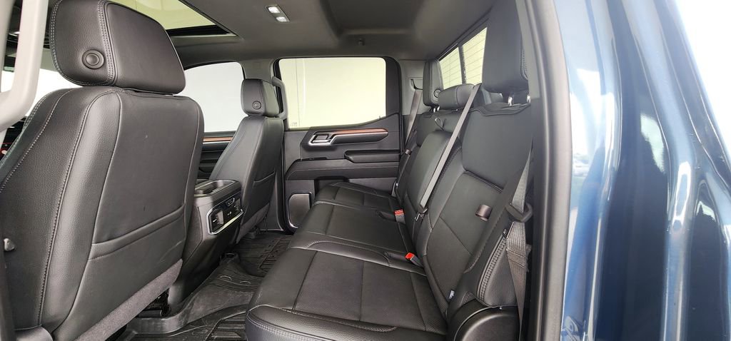 Used 2024 GMC Sierra 1500 Denali w/ Technology Package AWD/4WD image 21