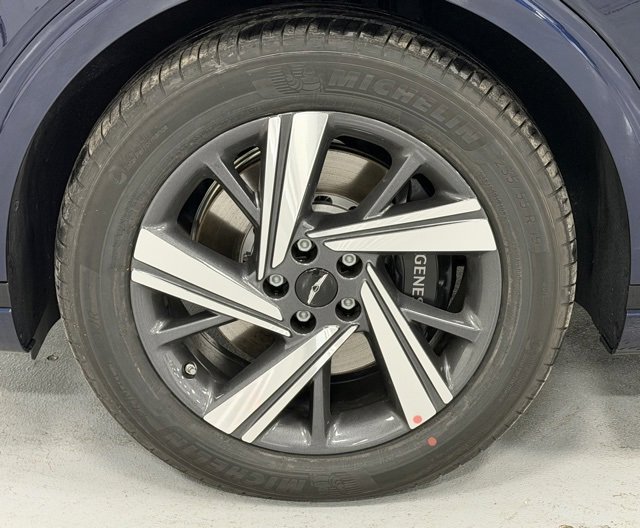 New 2026 Genesis GV70 3.5T Sport Advanced image 6