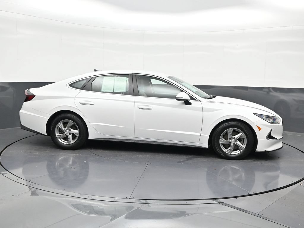 Used 2022 Hyundai Sonata SE w/ Preferred Accessory Package FWD image 7