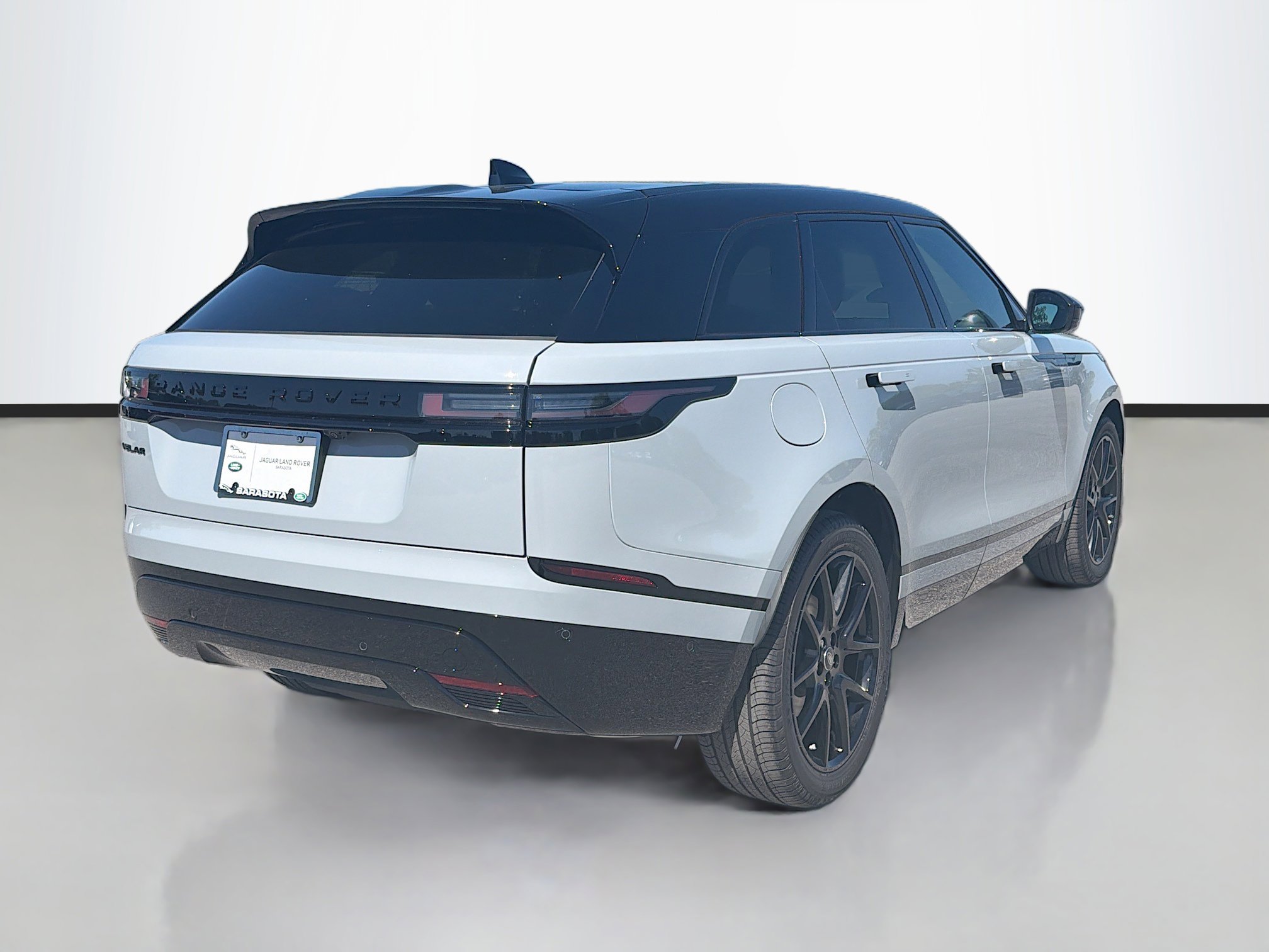 New 2026 Land Rover Range Rover Velar Dynamic SE image 5