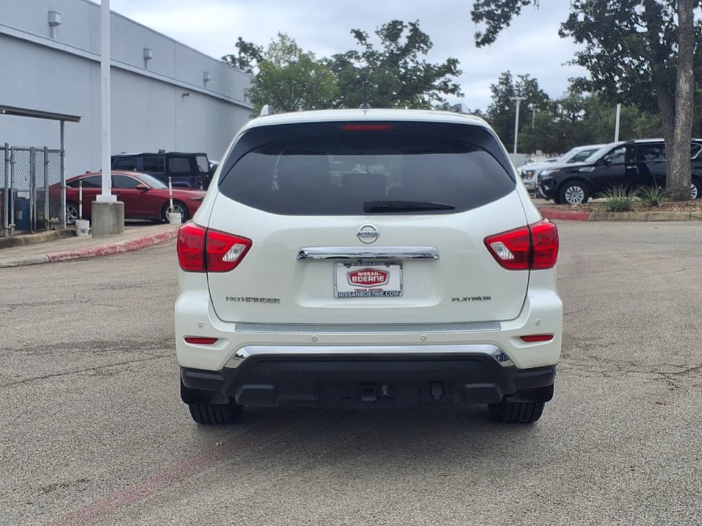 Used 2018 Nissan Pathfinder Platinum w/ Cargo Package FWD image 4