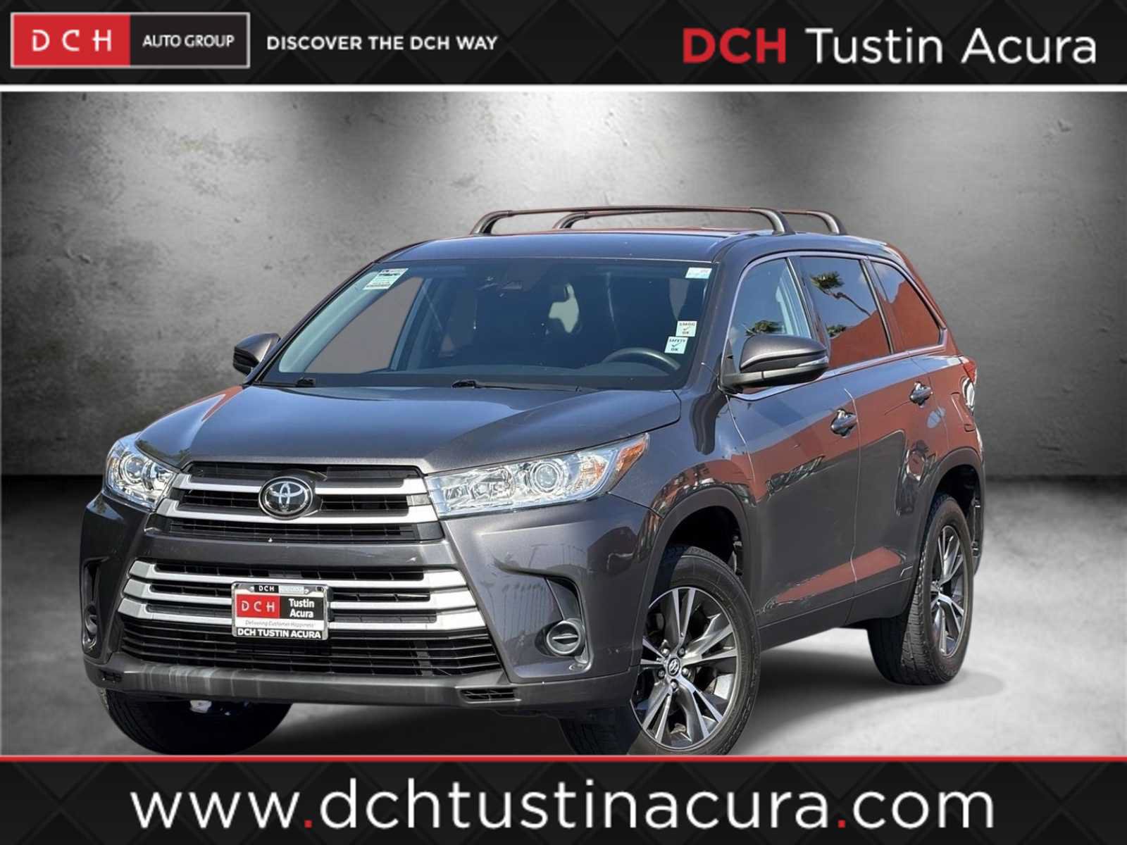 Used 2019 Toyota Highlander LE FWD image 1