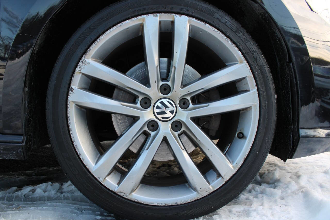 Used 2017 Volkswagen Passat 1.8T R-Line image 22